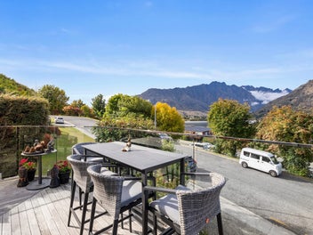 5 Marina Drive, Frankton, Queenstown