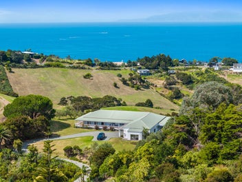 123 Sea View Road, Ostend, Waiheke Island
