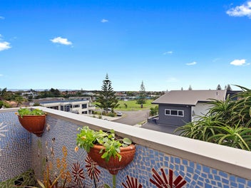 18 Ocean View Road, Coastlands, Whakatane