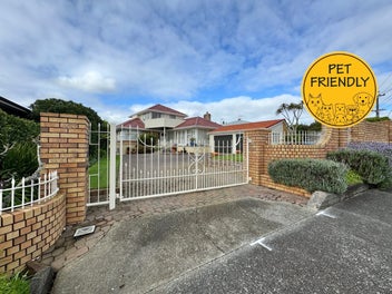 107 Bleakhouse Road, Mellons Bay, Auckland