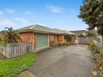 4 Lucas Street, Riversdale, Blenheim