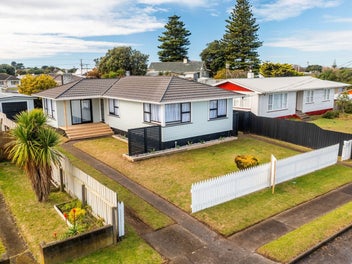 6 Omori Place, Castlecliff, Whanganui