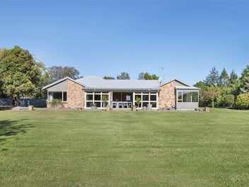 98 Polson Hill Drive, Palmerston North