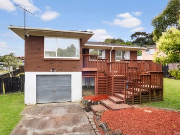 14 Zingaro Place, Massey, Auckland