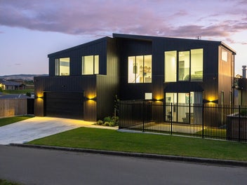 5 Edenmore Terrace, Fitzherbert, Palmerston North