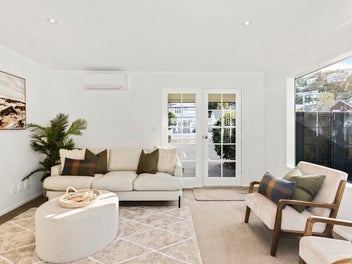 165B Queens Drive, Lyall Bay, Wellington