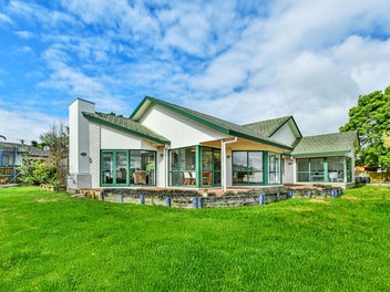 41 Wairere Road, The Gardens, Auckland