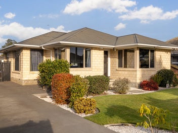 16 Emlyn Place, Avondale, Christchurch