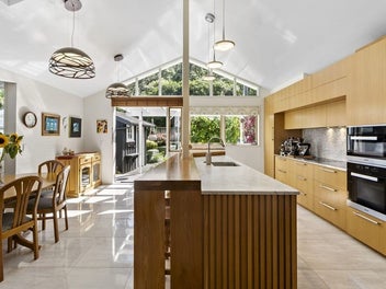 32 Kotari Road, Days Bay, Lower Hutt