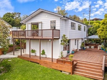 15 Hillcrest Road, Hatfields Beach, Orewa