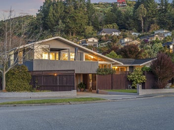 1 Gunns Crescent, Cashmere, Christchurch