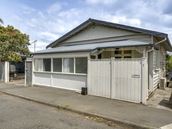 1 Raglan Street, Ahuriri, Napier