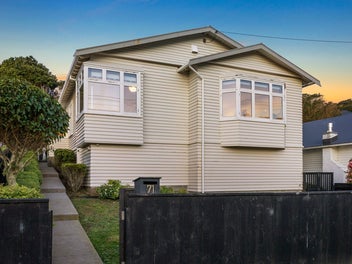 71 Donald Street, Karori, Wellington