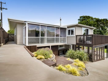 112 Smart Road, Glen Avon, New Plymouth