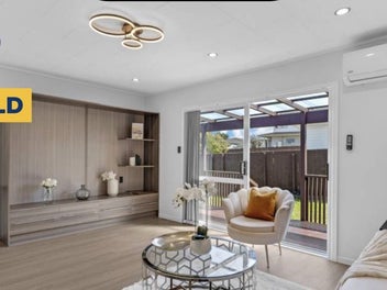 2/43 Ferndown Avenue, Papatoetoe, Auckland