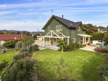 13 Station Road, Warrington, Waikouaiti