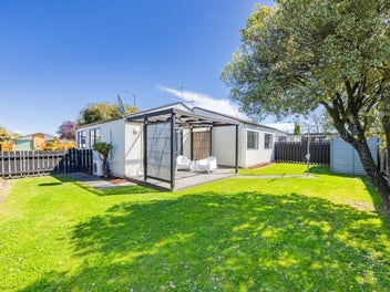 1 Tait Drive, Pirimai, Napier