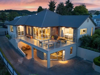 41 Huron Street, East Gore, Gore