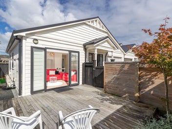 74E Gibbons Street, Ebdentown, Upper Hutt