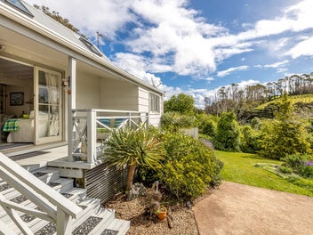 4 Waiata Road, Onetangi, Waiheke Island