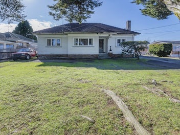 56 Great South Road, Papakura, Papakura