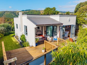 61 Tennis Court Road, Raumati South, Paraparaumu