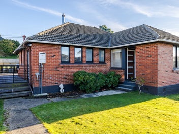 72 Dovecote Avenue, Corstorphine, Dunedin
