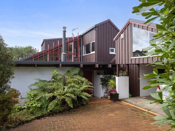 18 Miraka Place, Birkenhead, Auckland