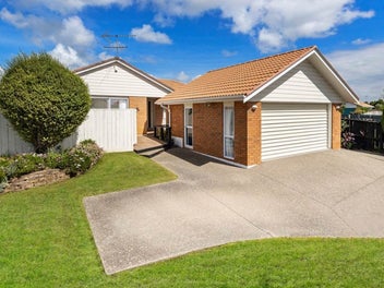 1 Putter Place, Golflands, Auckland