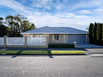 2/2 Cunningham Place, Halswell, Christchurch