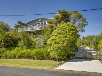 55 Gillies Crescent, Waimarama, Waimārama