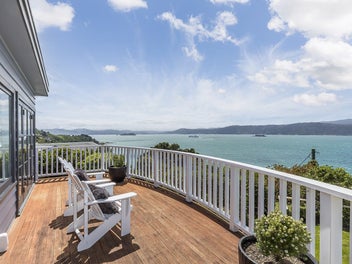 22 Tai Paku Paku Road, Karaka Bays, Wellington