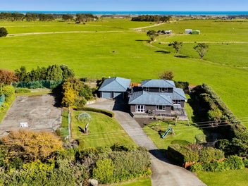 2775 Eltham Road, Te Kiri, Opunake