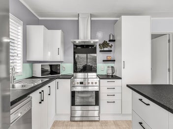 24 Chamboard Place, Washington Valley, Nelson