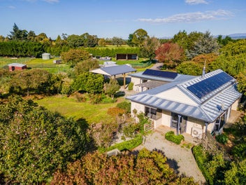 22 Lynch Road, Levels
