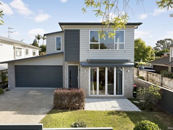 62A Walford Road, Point Chevalier, Auckland