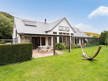 18 Poulters Road, Leith Valley, Dunedin