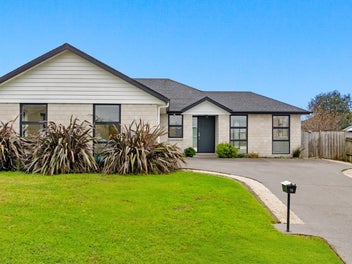 16 Parkgrove Crescent, Pokeno