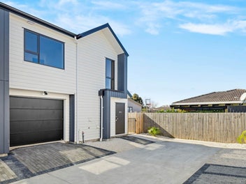 10/13 Kimpton Road, Papatoetoe, Auckland