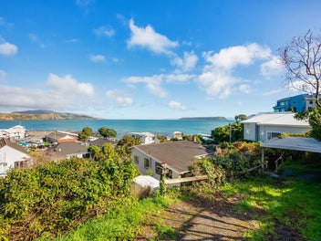 5 Gordon Road, Plimmerton, Porirua