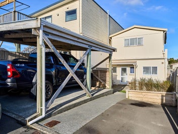 279 Dowse Drive, Maungaraki, Lower Hutt