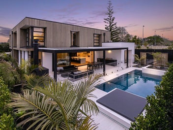 28A Roland Road, Greenhithe, Auckland