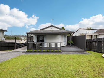 55 Triangle Road, Massey, Auckland
