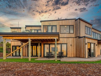 123 Piha Road, New Lynn