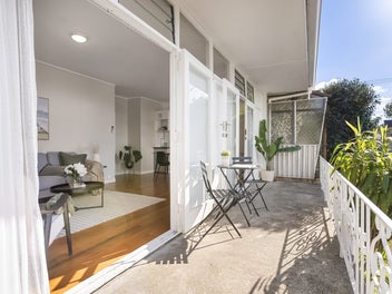 2/68 Ireland Road, Panmure, Auckland