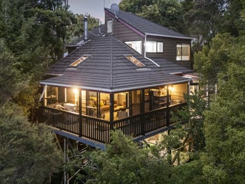 65 Porritt Avenue, Chatswood, Auckland