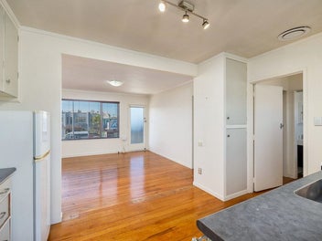 4/653 New North Road, St Lukes, Auckland