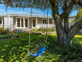 35 High Street, Renwick