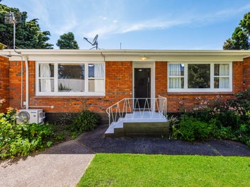2/10 Mahon Place, Papatoetoe, Auckland