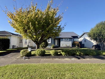 8 Karaka Street, Hokowhitu, Palmerston North 